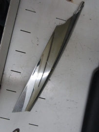 Tesla S - Bumper Moulding Trim Mount - 6009384